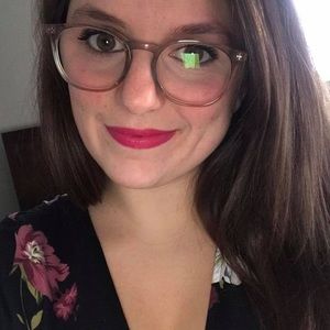 Meet your Posher, Catherine